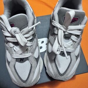 New Balance Gray and White Sneakers with Chunky Midsole
